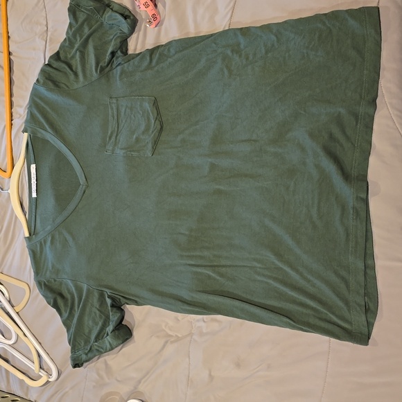 Michele Mae Tee, Size Large, Hunter Green - Picture 1 of 5